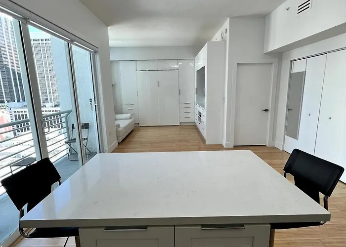 Fully Equipped Modern Loft In The Heart Of Miami