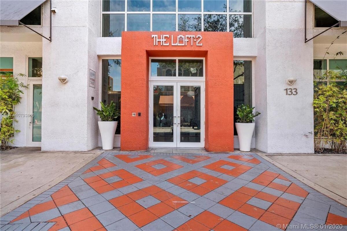 Fully Equipped Modern Loft In The Heart Of *