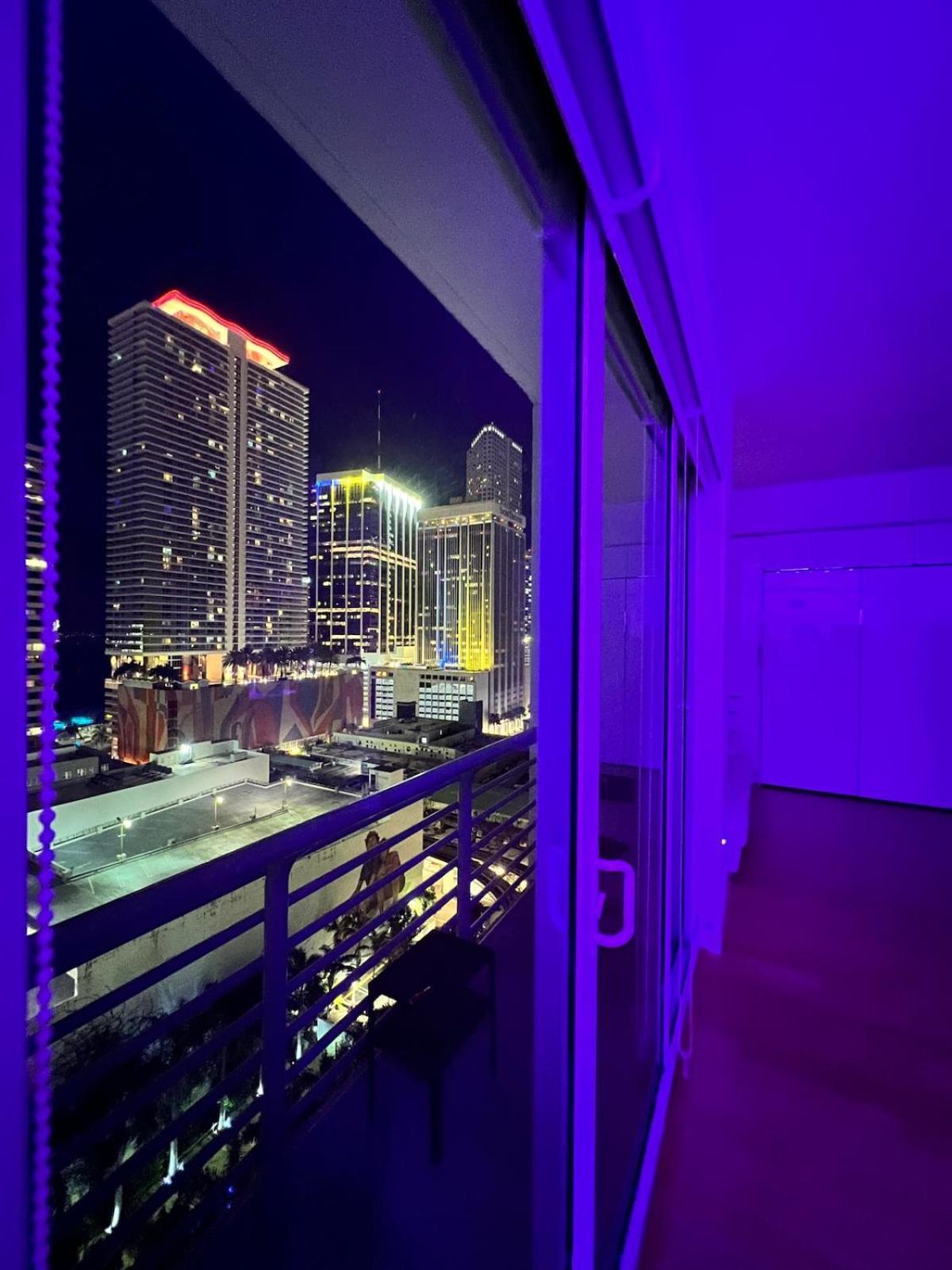 Fully Equipped Modern Loft In The Heart Of *